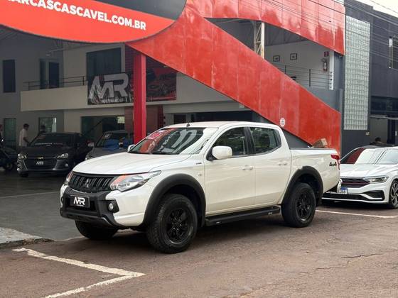 MITSUBISHI L200 TRITON 2.4 16V TURBO DIESEL OUTDOOR GLX CD 4X4 MANUAL